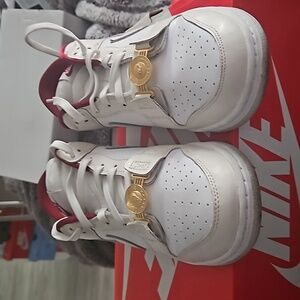 Nike dunk low se worn a few times excellent condition